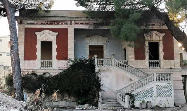 Bari, addio Villa Vera: sta per essere abbattuta la dimora liberty di via Amendola